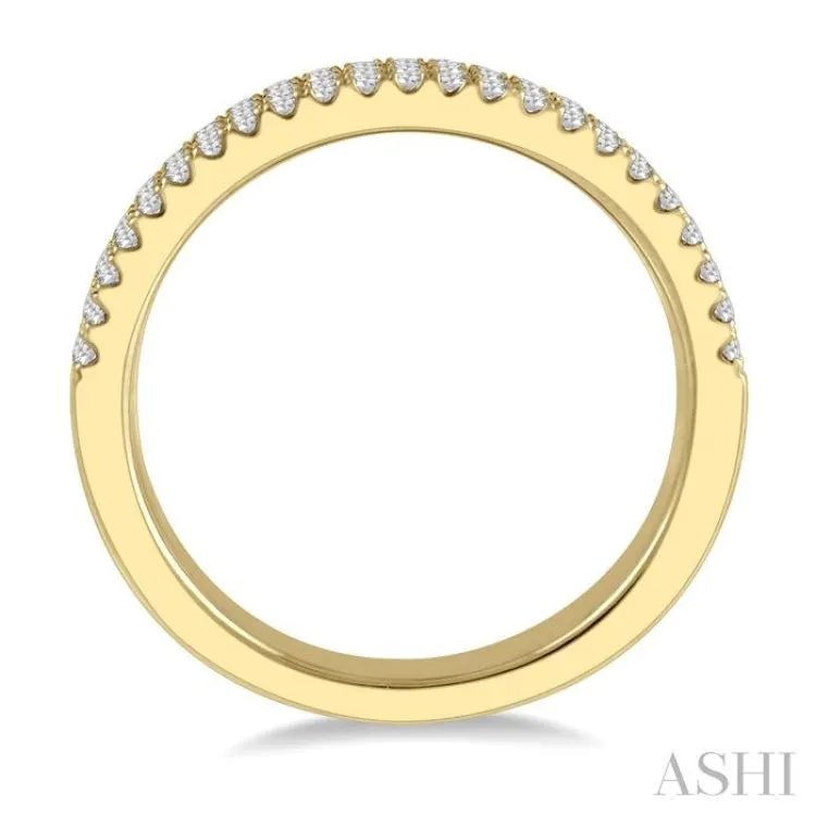 1/2 ctw Triple Row Round Cut Diamond Wedding Band in 14K Yellow Gold