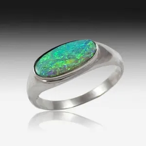 18kt White Gold Black Opal ring