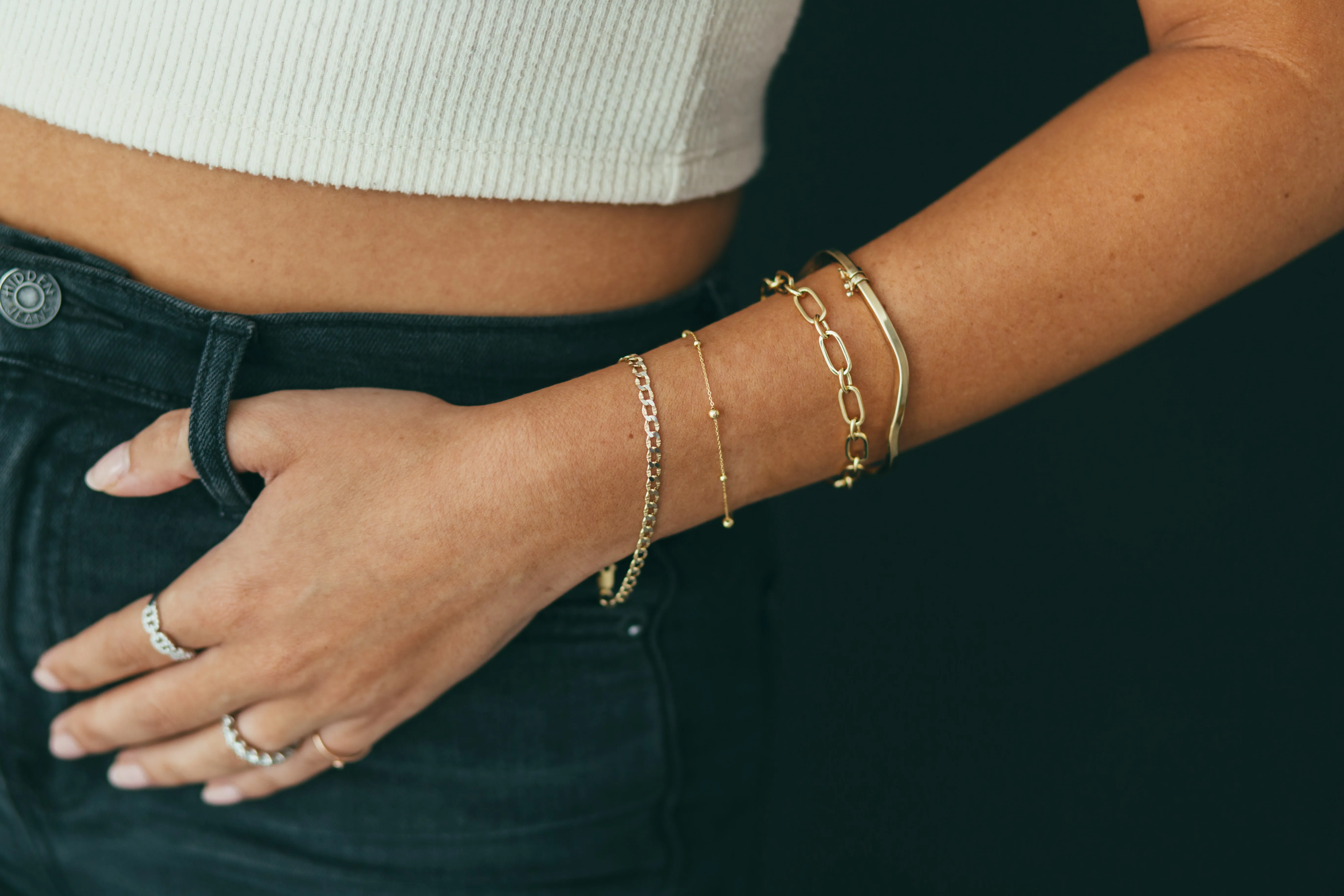 Alternating Gold Bead Bracelet