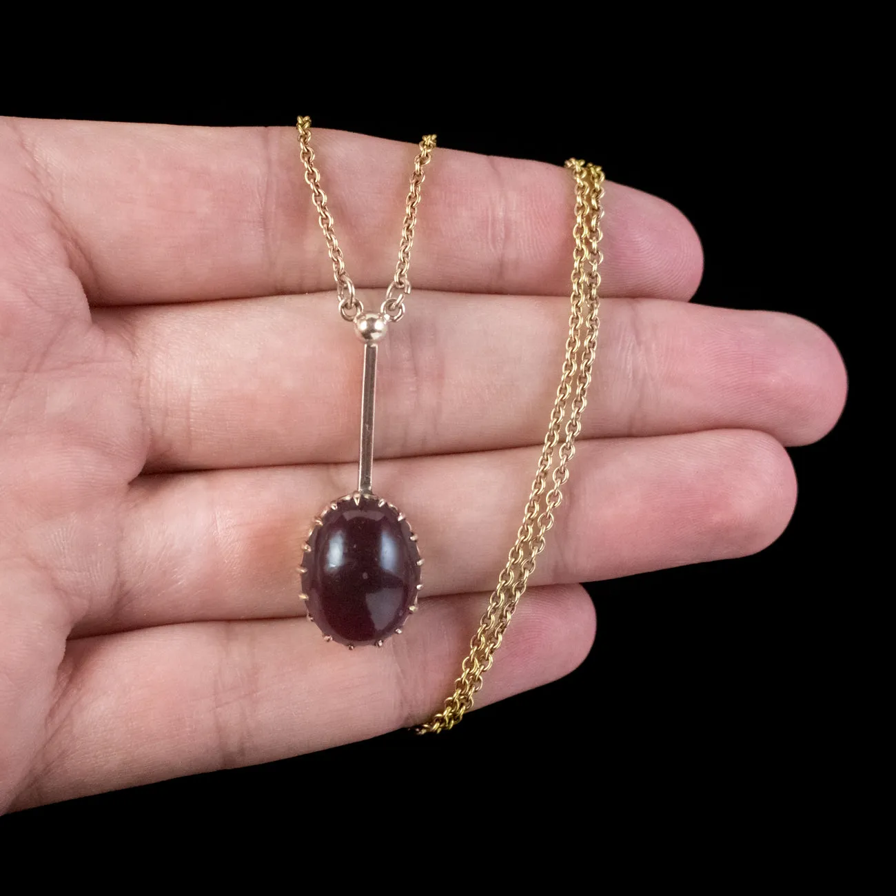 Antique Victorian Almandine Garnet Pendant Necklace 12ct Cabochon Circa 1900