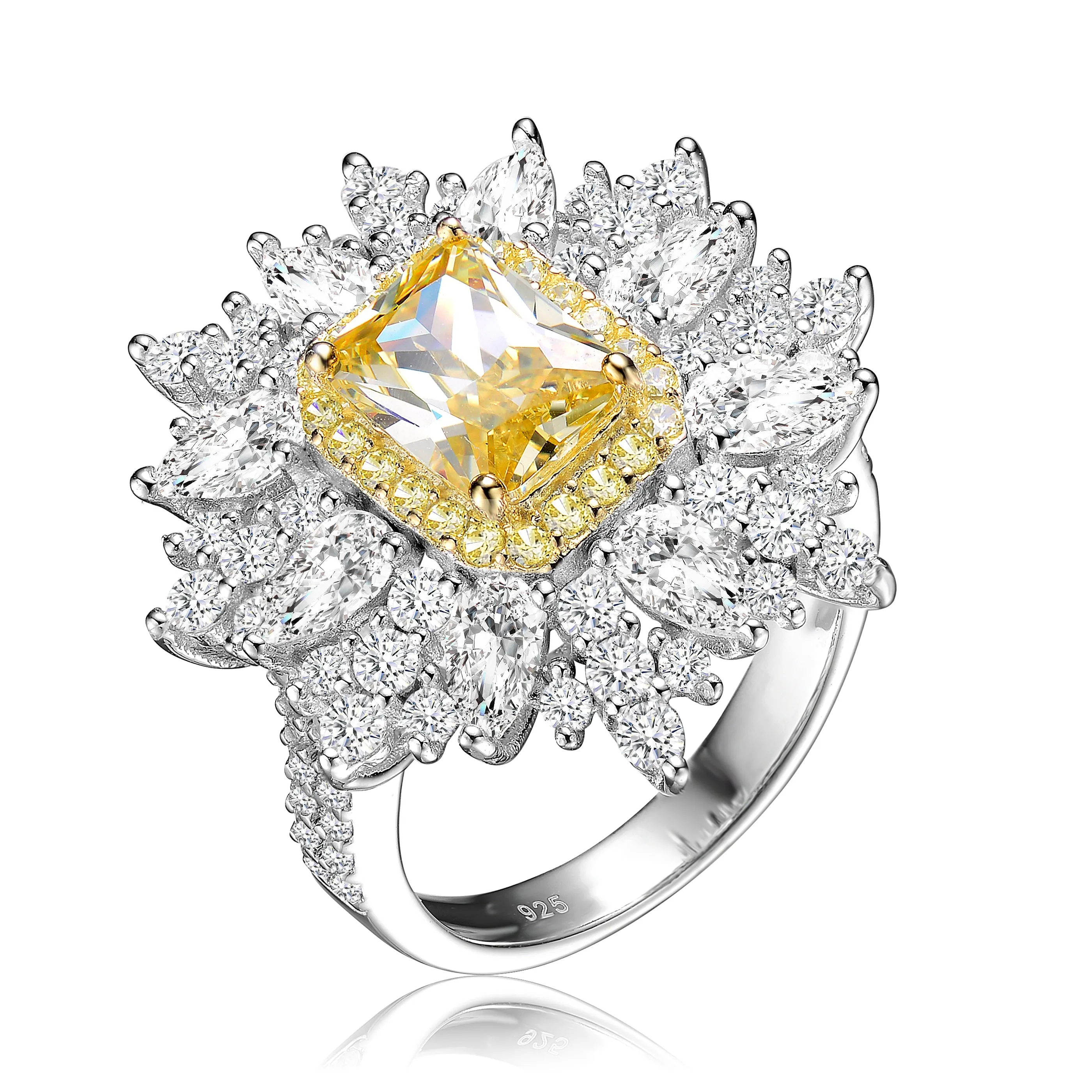 Antoinette Champagne Flower Ring