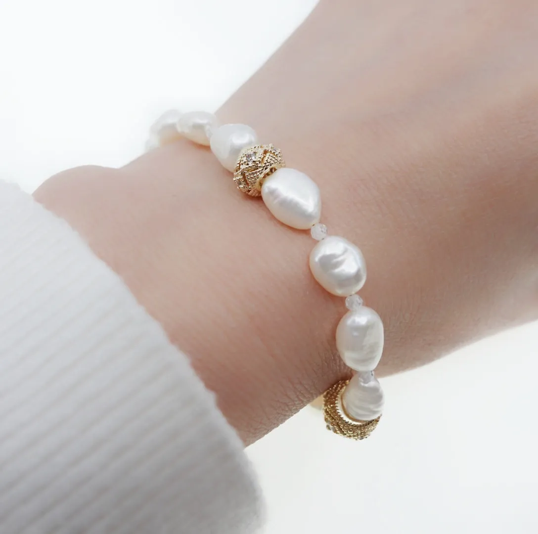 Beaded Baroque Pearl Bracelet with Water Wave