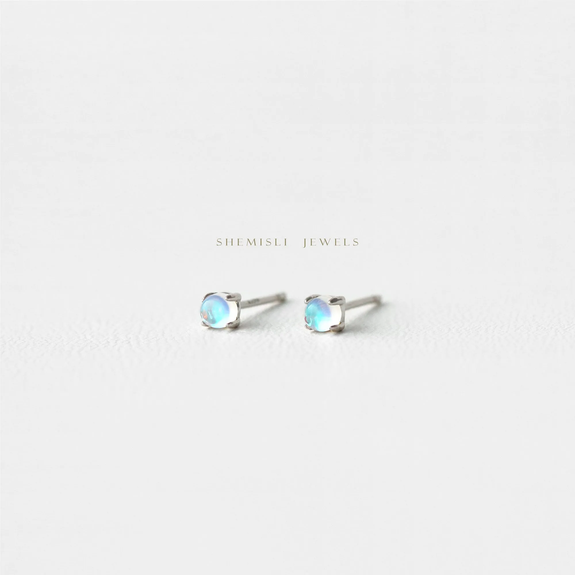 Blue Gradient Glass Stud Earrings, Unisex, Sterling Silver SHEMISLI - SS101 Butterfly End, SS796 Screw Ball End (Type A)