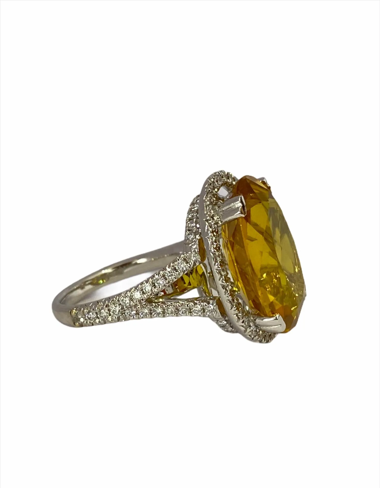 Cocktail citrine diamondring