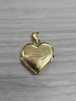 Enchanting 18k Yellow Gold Heart Locket Pendant