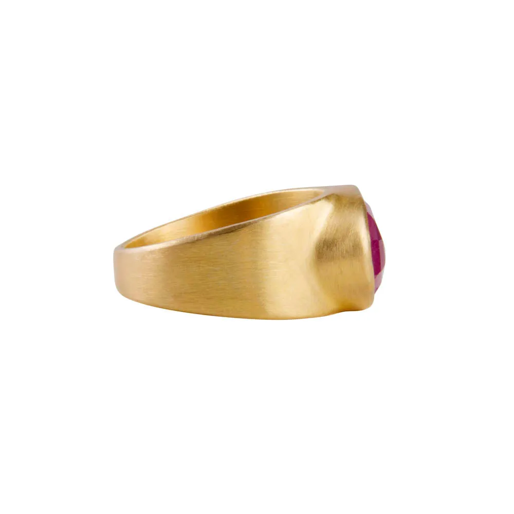 FREE-FORM RUBY COCKTAIL RING