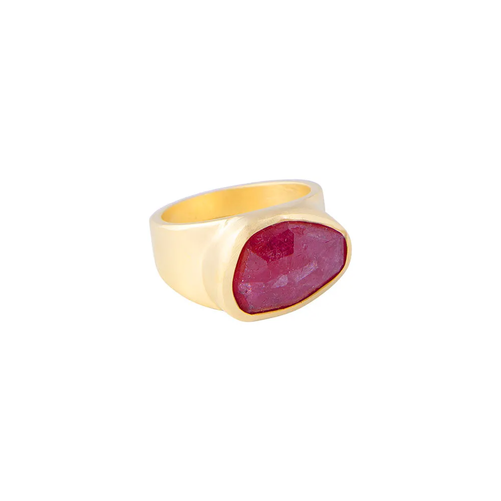 FREE-FORM RUBY COCKTAIL RING