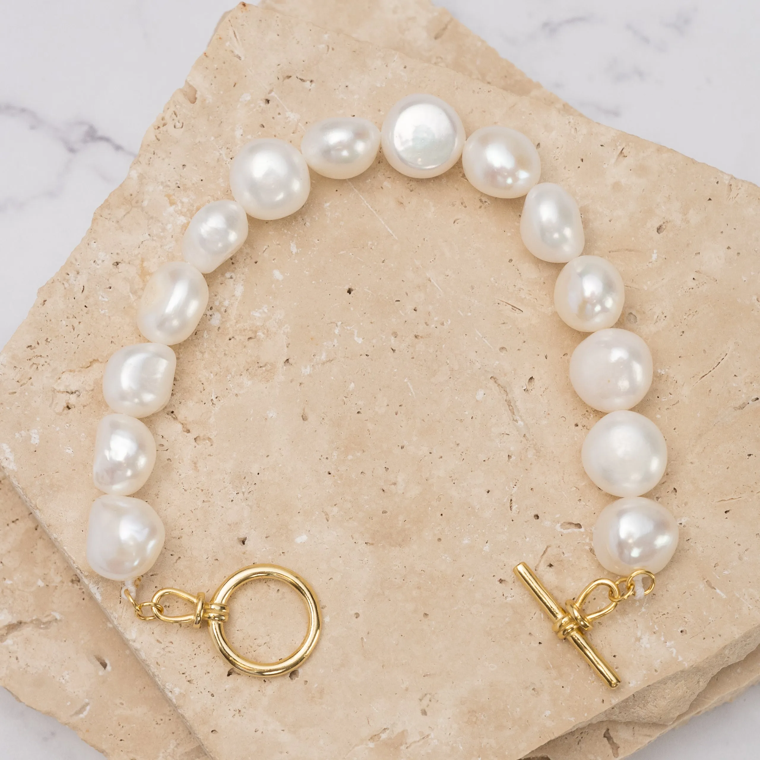 Maria pearl bracelet