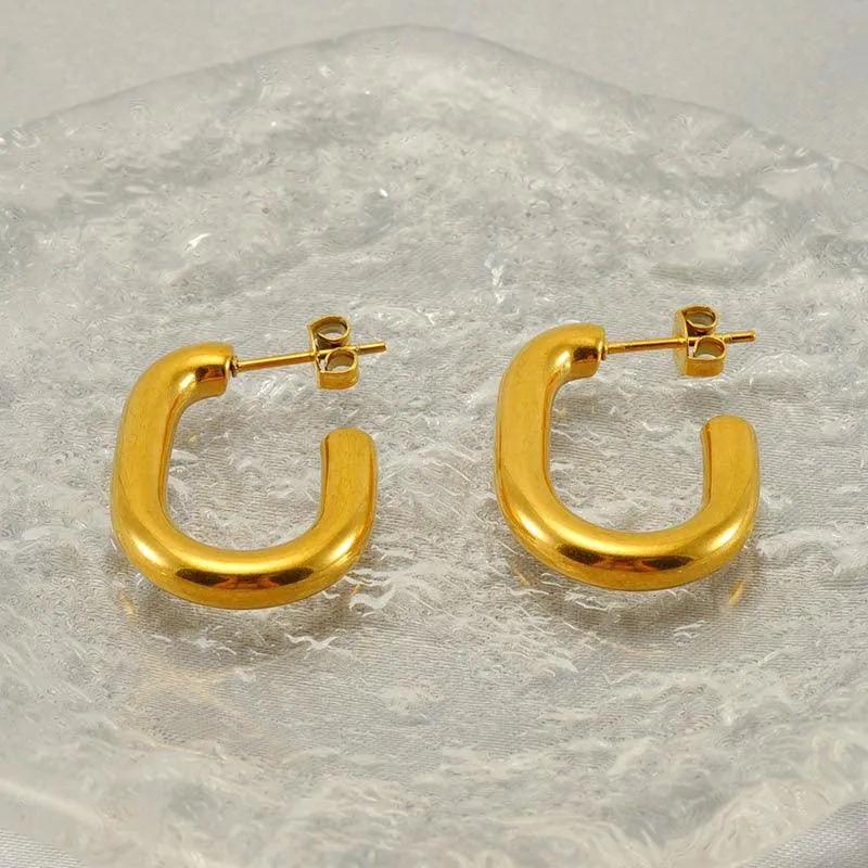 Modern Gold U-Shaped Hoop Earrings – Bold and Stylish for Everyday Wear