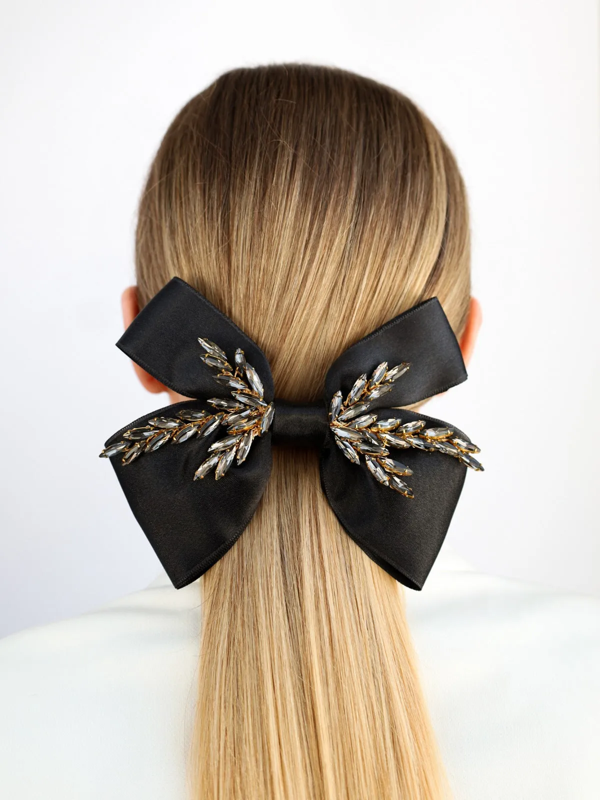 Oliver Bow Black