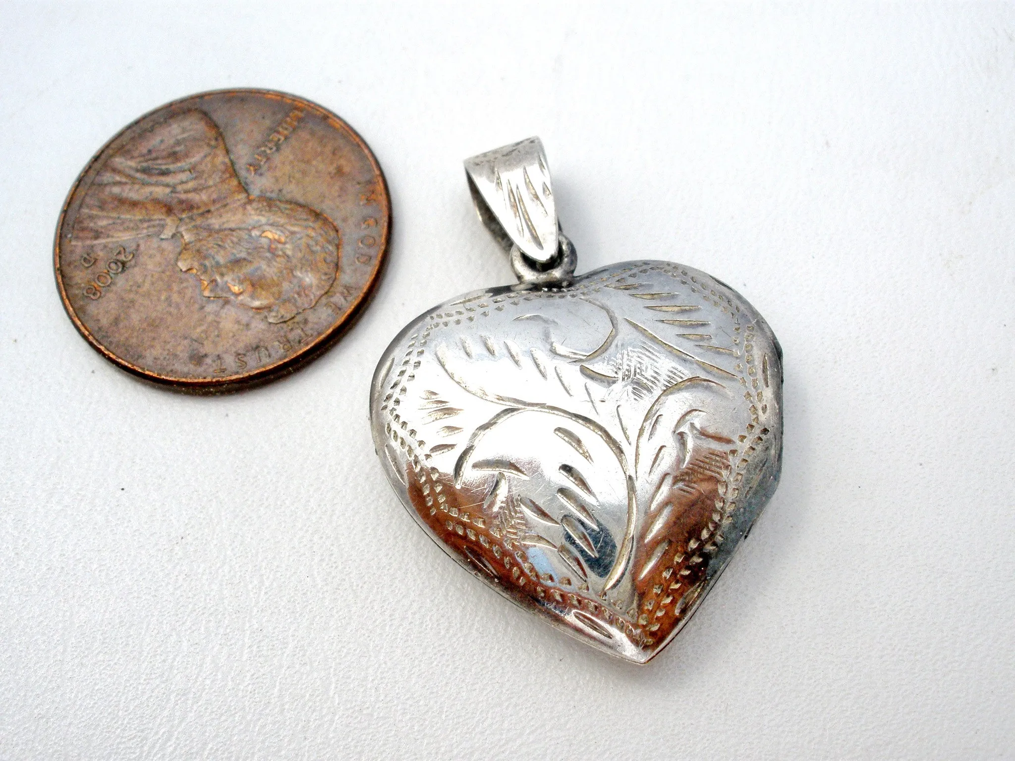 Sterling Silver Picture Heart Locket Necklace Pendant