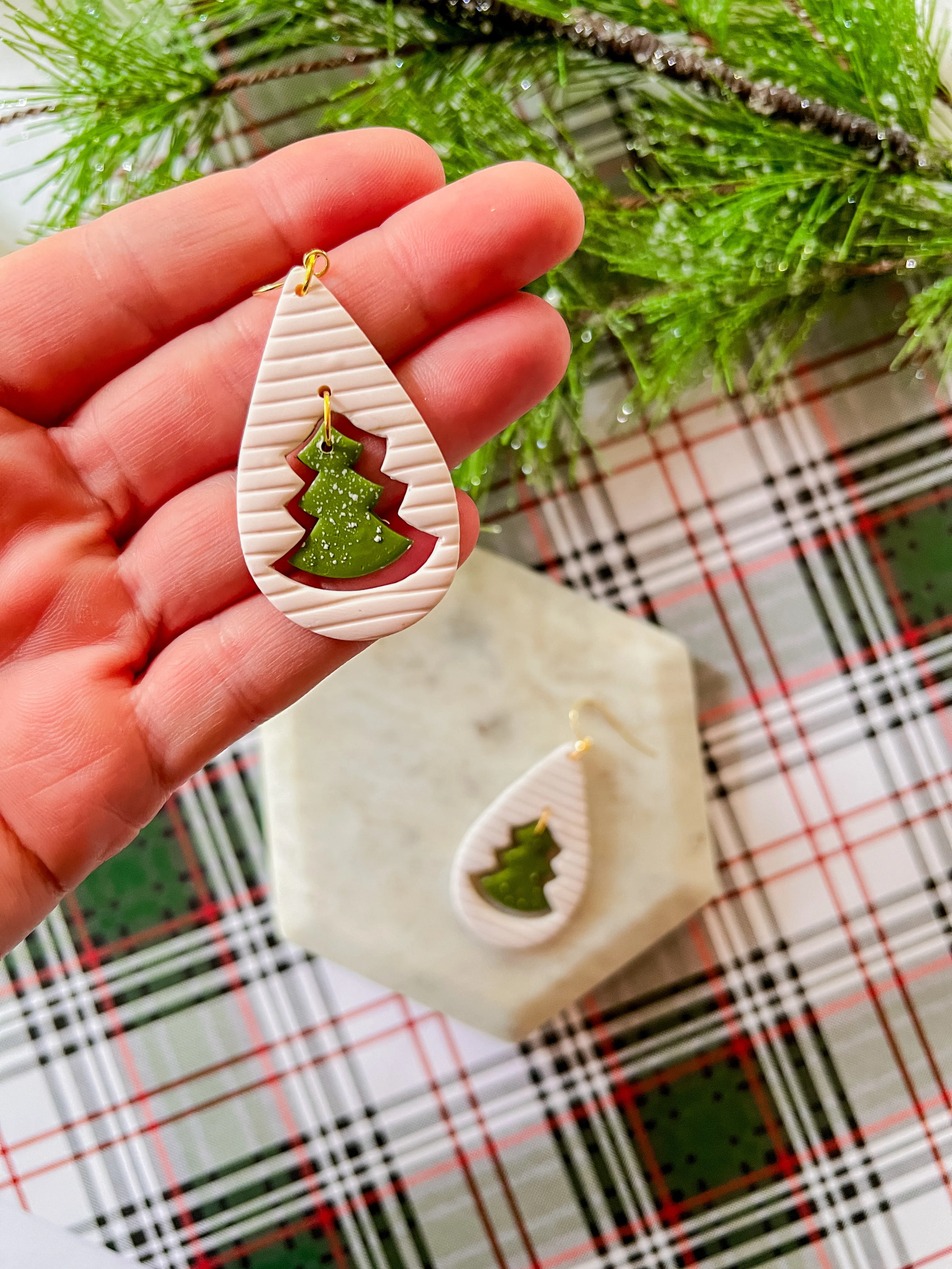 Swinging Christmas Tree | Clay Earrings