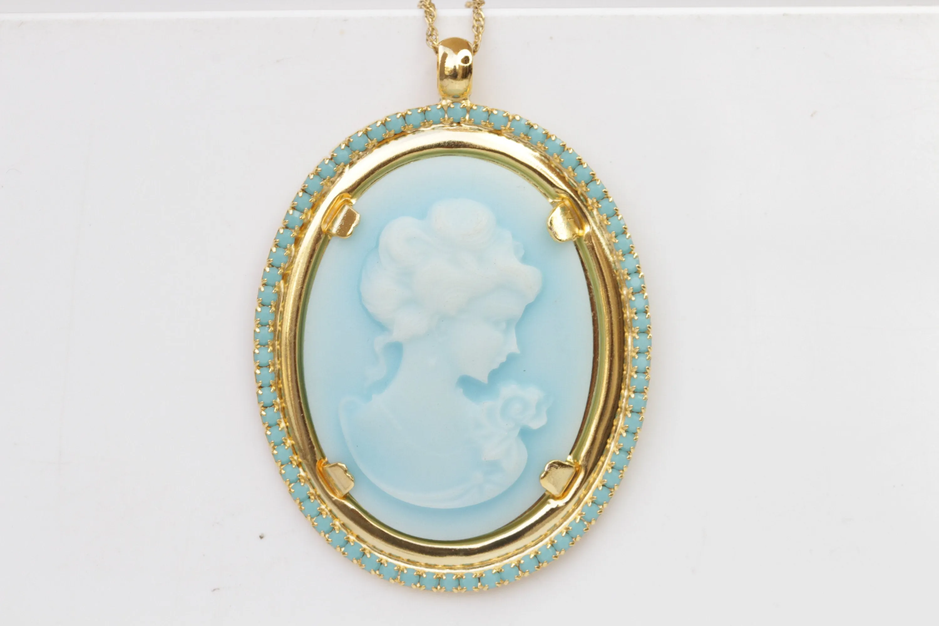 TURQUOISE CAMEO NECKLACE