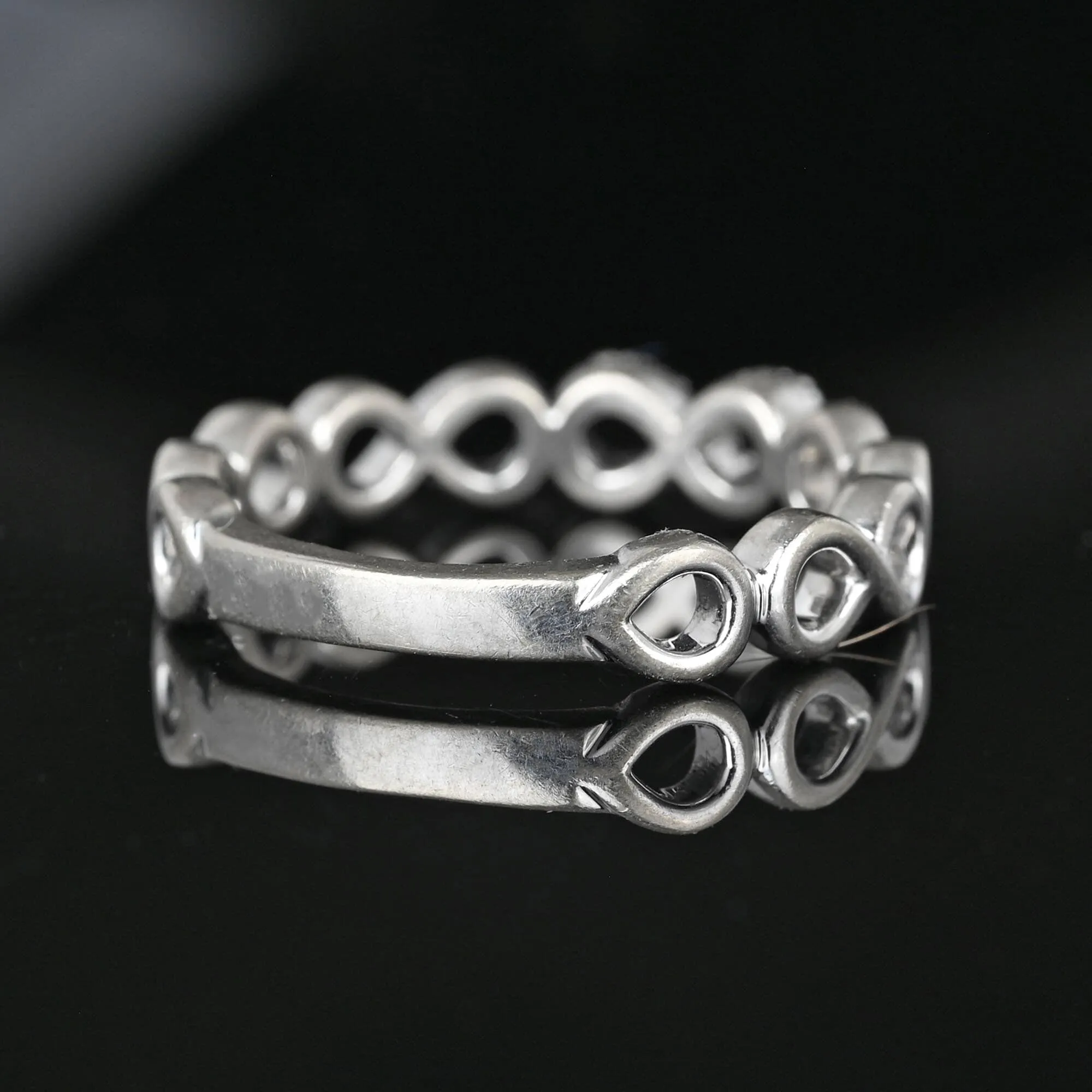 Vintage 10K White Gold Diamond Infinity Ring Band