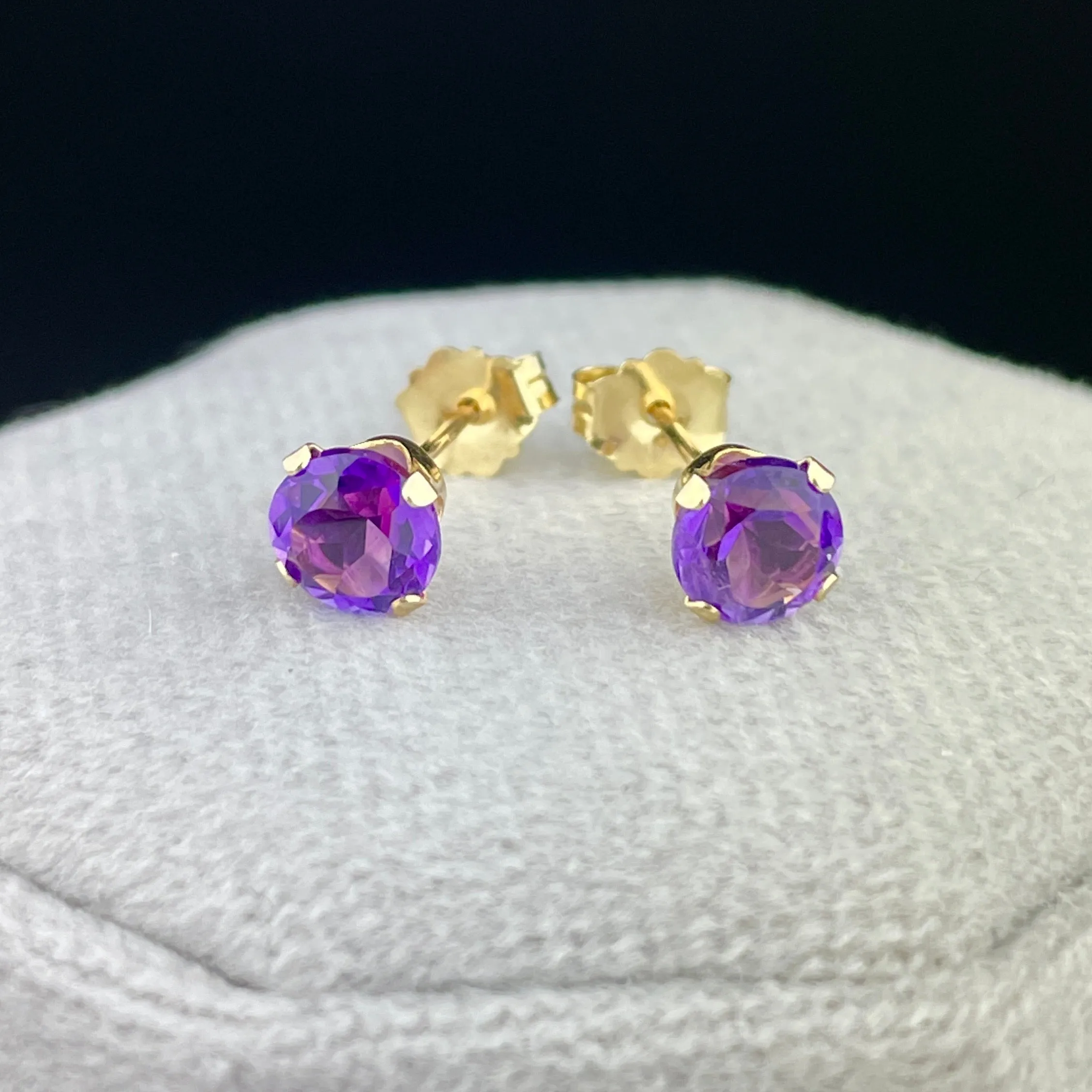 Vintage 14K Gold Amethyst Post Stud Earrings