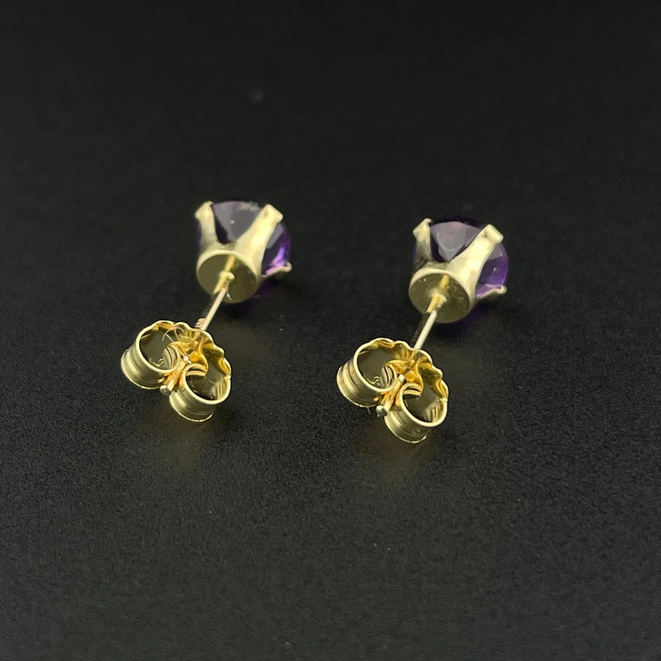 Vintage 14K Gold Amethyst Post Stud Earrings