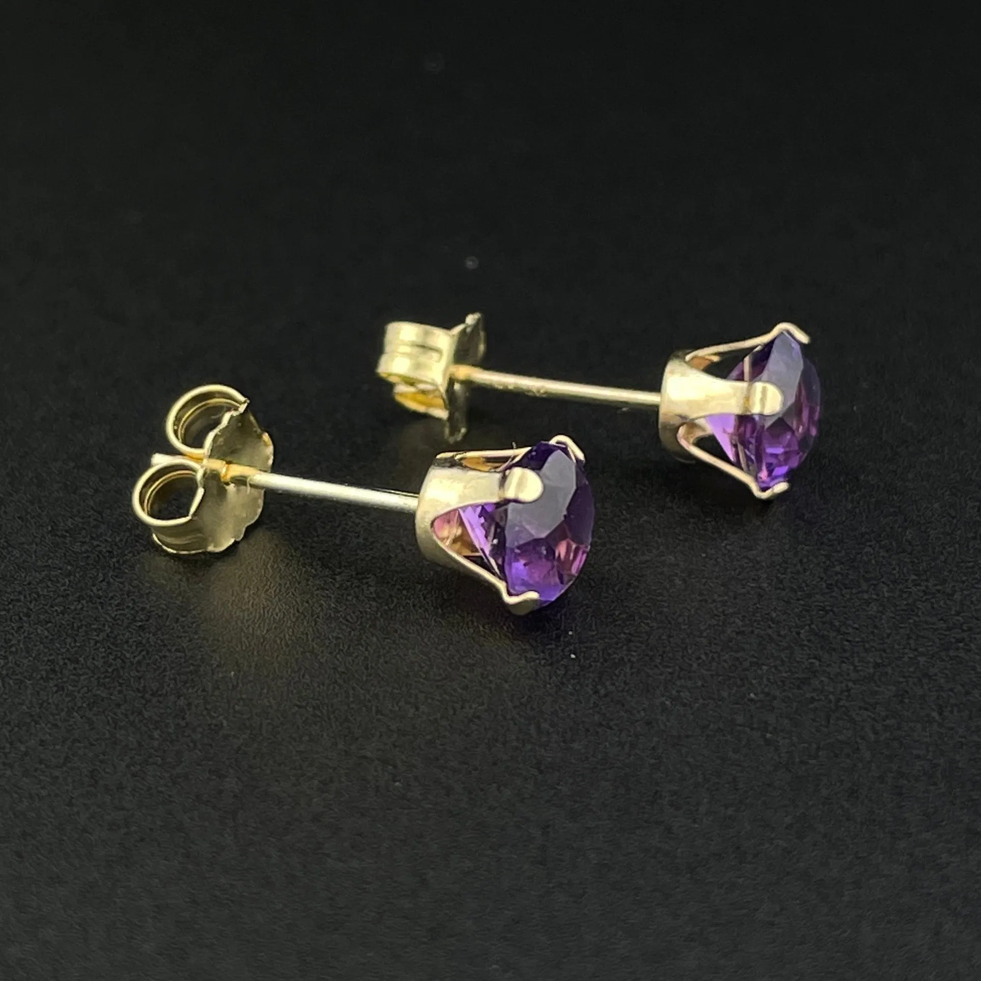 Vintage 14K Gold Amethyst Post Stud Earrings