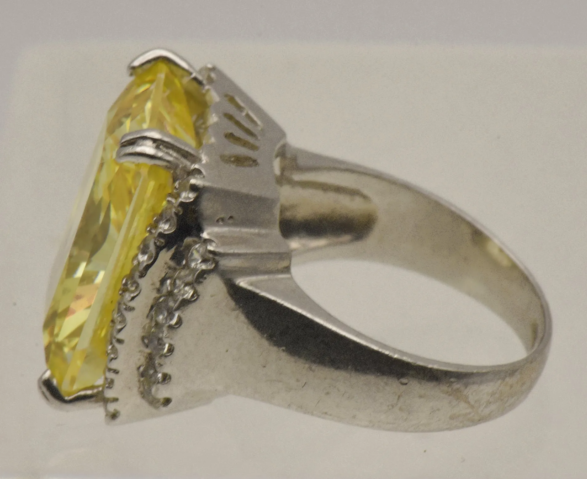 Vintage Sterling Silver Canary Yellow Cubic Zirconia and Rhinestones Ring - Size 6.25