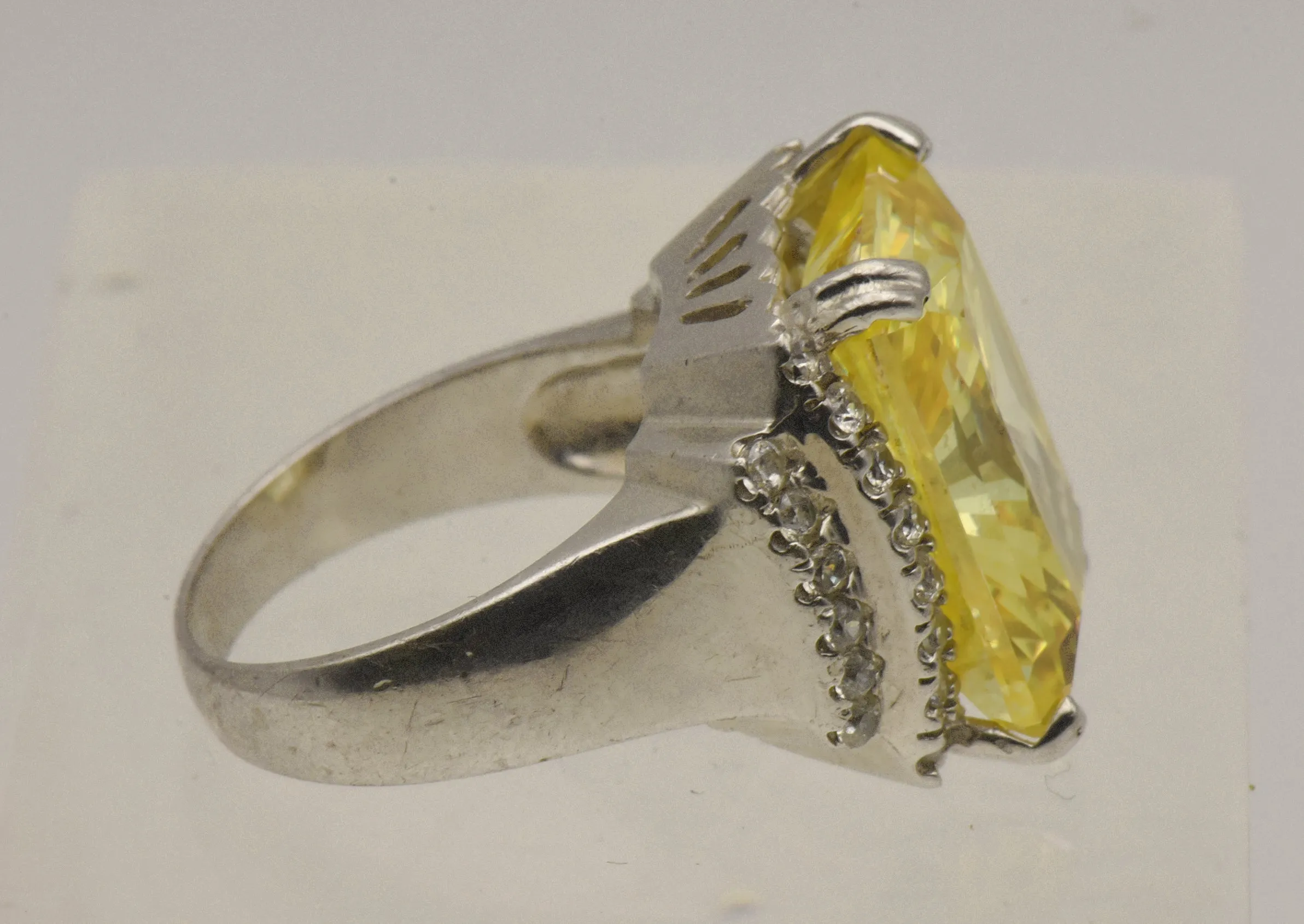 Vintage Sterling Silver Canary Yellow Cubic Zirconia and Rhinestones Ring - Size 6.25