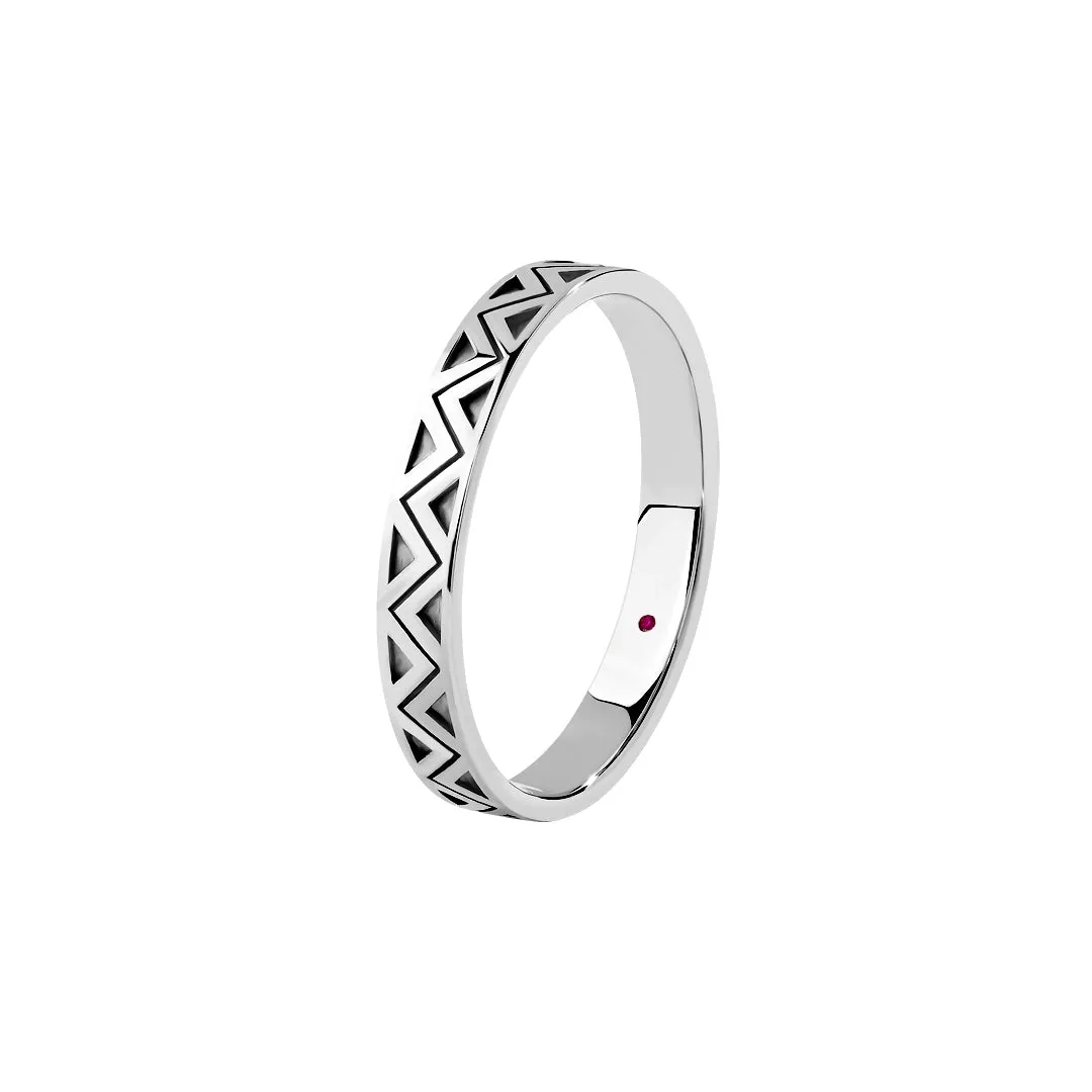 Zigzag Band Ring in Silver